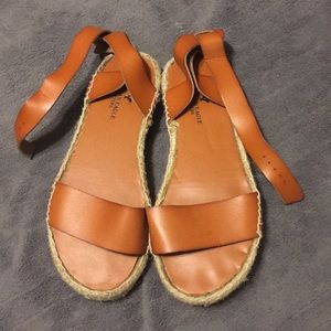 American Eagle Sandals size 8.5/9